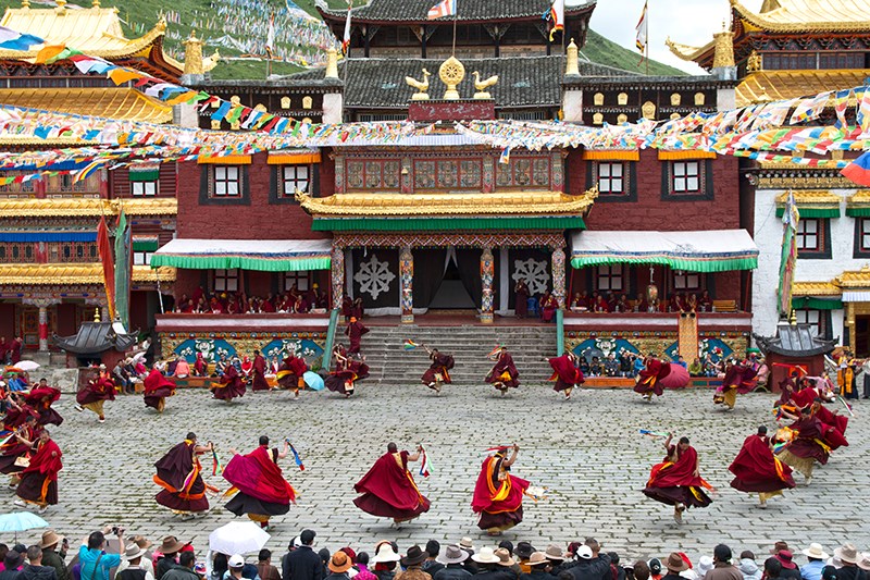 Mask Dance in Lhagang Monastery (Tagong Si) 
