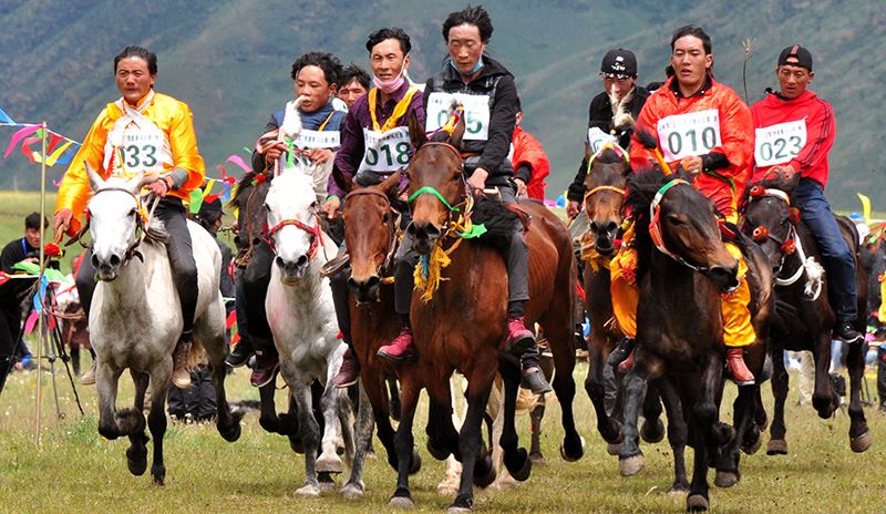 Yushu Horse Racing Festival (Nomads Festival)