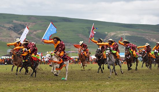 Tibet Tour during Horse Racing Festival in Damxung 2020